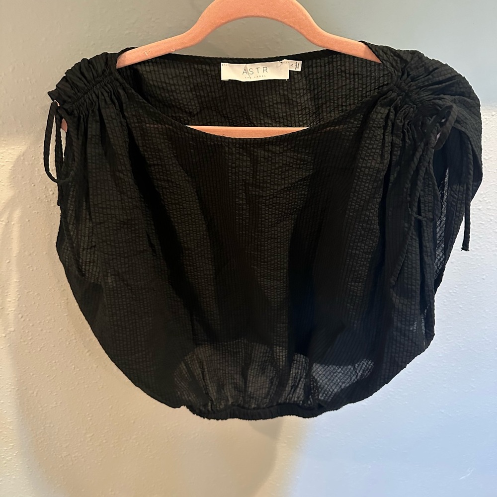 ASTR Black Textured Blouse